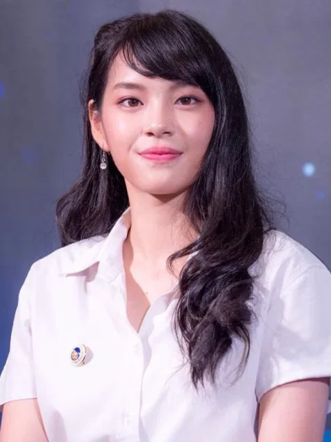 เฌอปราง อารีย์กุล
