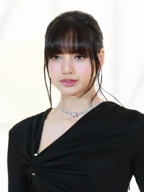 ลลิษา มโนบาล